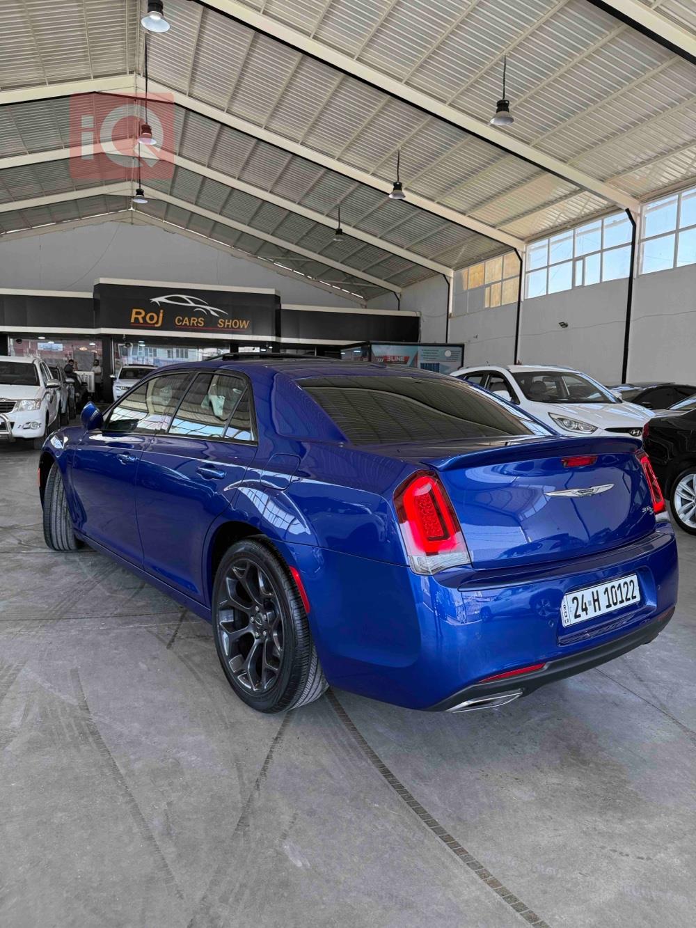 کرایسلەر 300